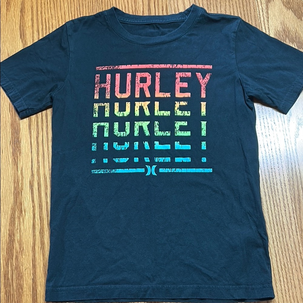 Hurley Black Short Sleeve Tee Modern Design